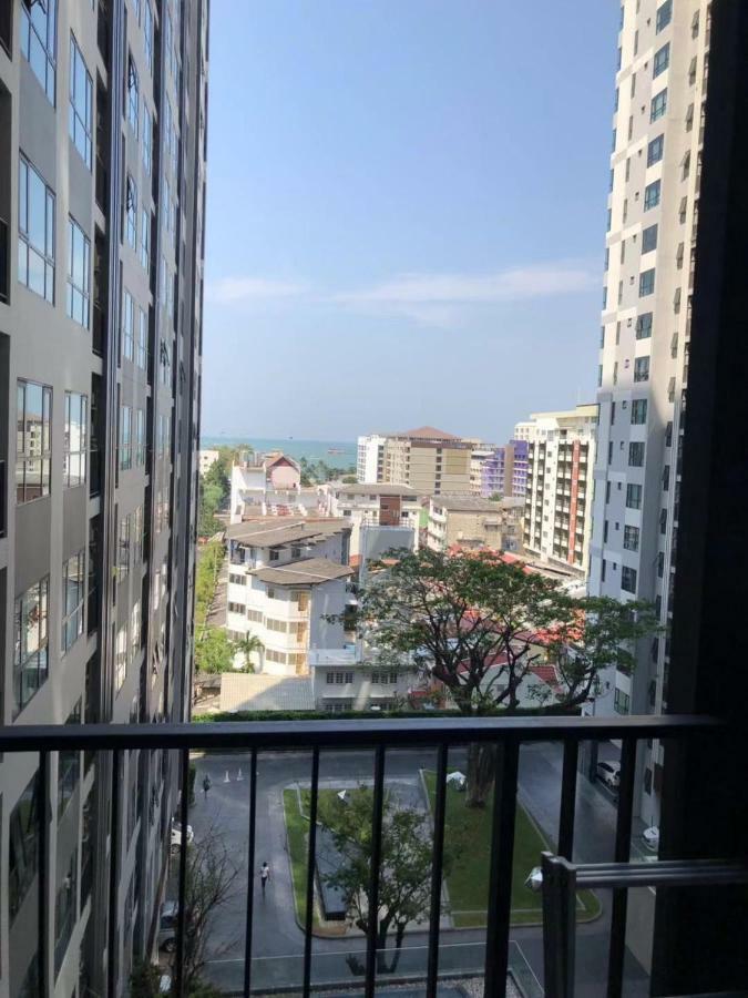 The Base Central Pattaya Seaview Eksteriør billede