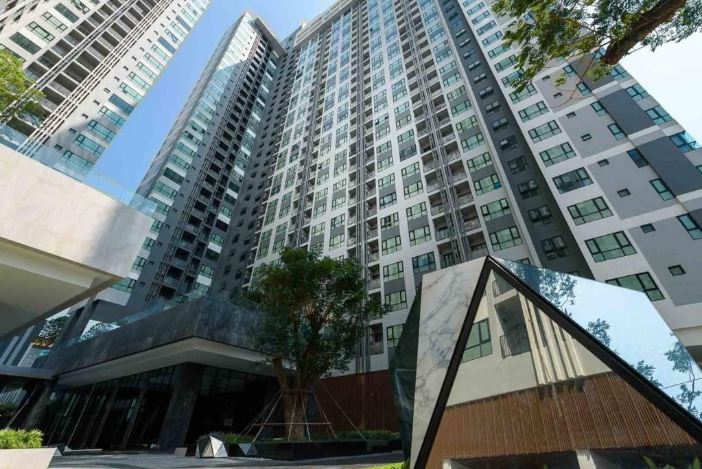 The Base Central Pattaya Seaview Eksteriør billede